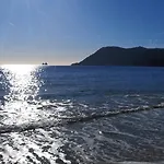 Les Pieds Dans L'eau Avec Climatisation ! Apartmán La Seyne-sur-Mer