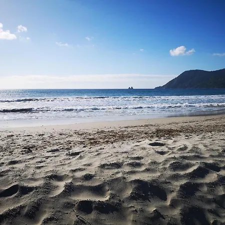 Les Pieds Dans L'eau Avec Climatisation ! شقة