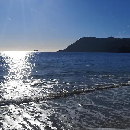 Les Pieds Dans L'eau Avec Climatisation ! Apartmán La Seyne-sur-Mer